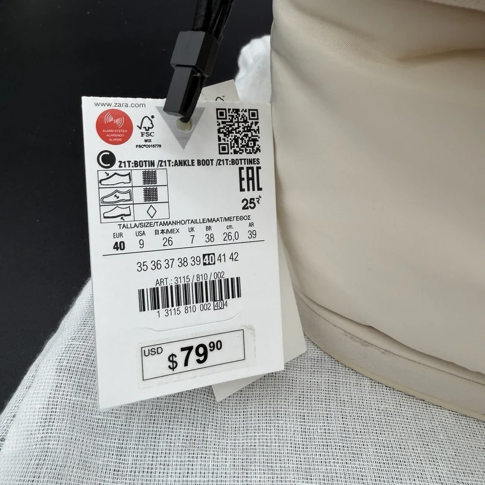 NWT Zara Puffer Ankle Boot Women's EU 40 White Winter Puffer Style Insulated - Picture 2 of 7